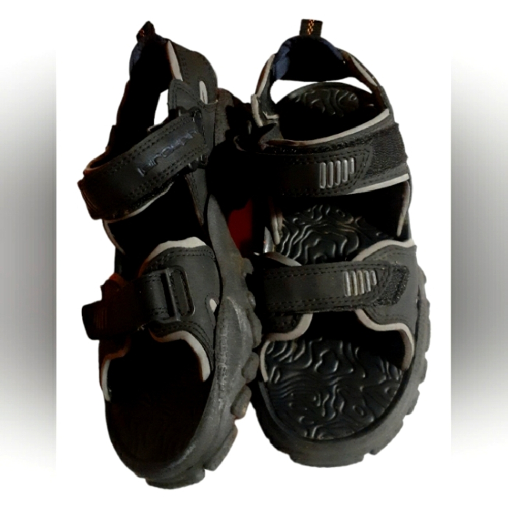 Boys size 5 black prospirit Sandals youth shoes